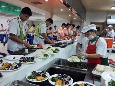 通用三期餐厅举办“夏季清凉美食周” 通用三期餐厅举办“夏季清凉美食周”