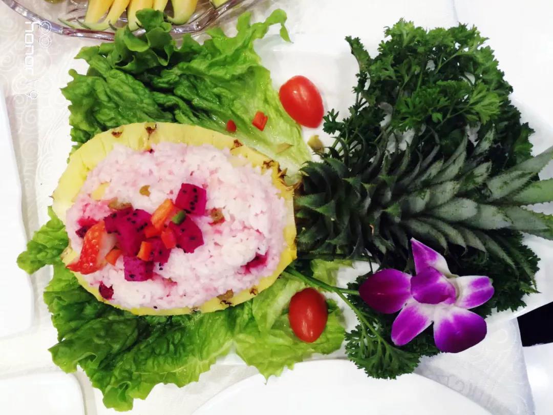 水果菠萝饭