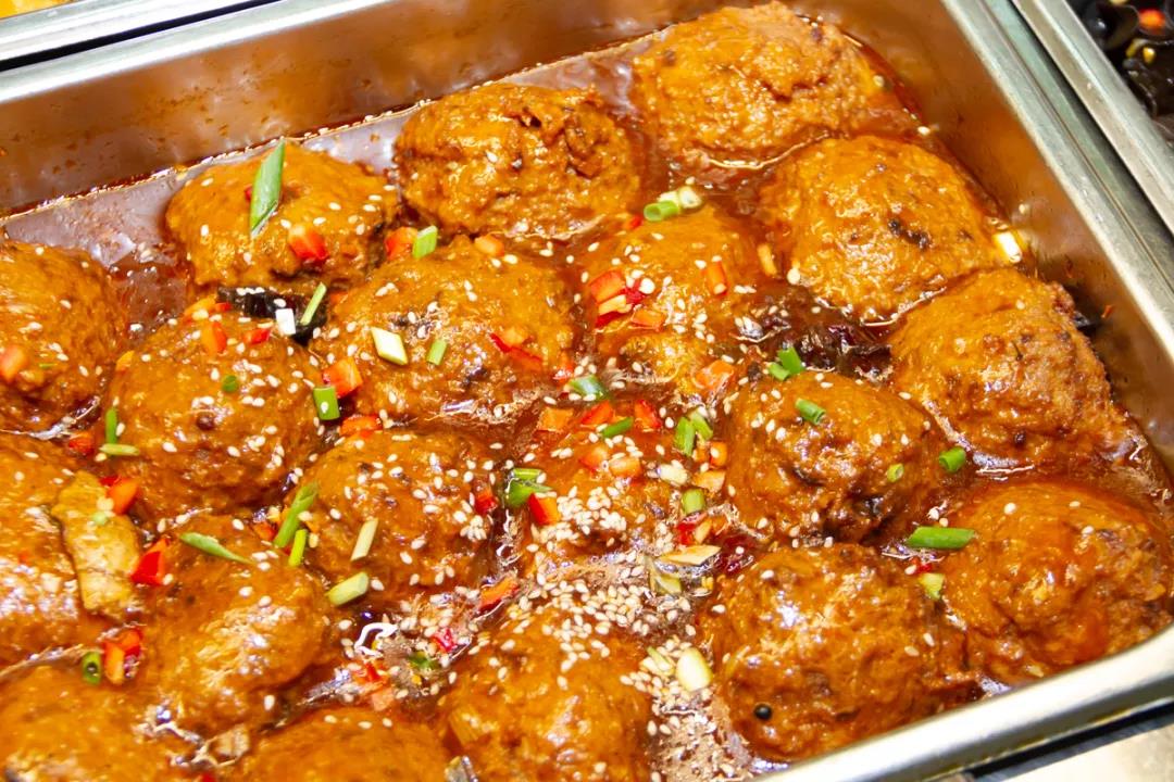 肉感MAX的狮子头