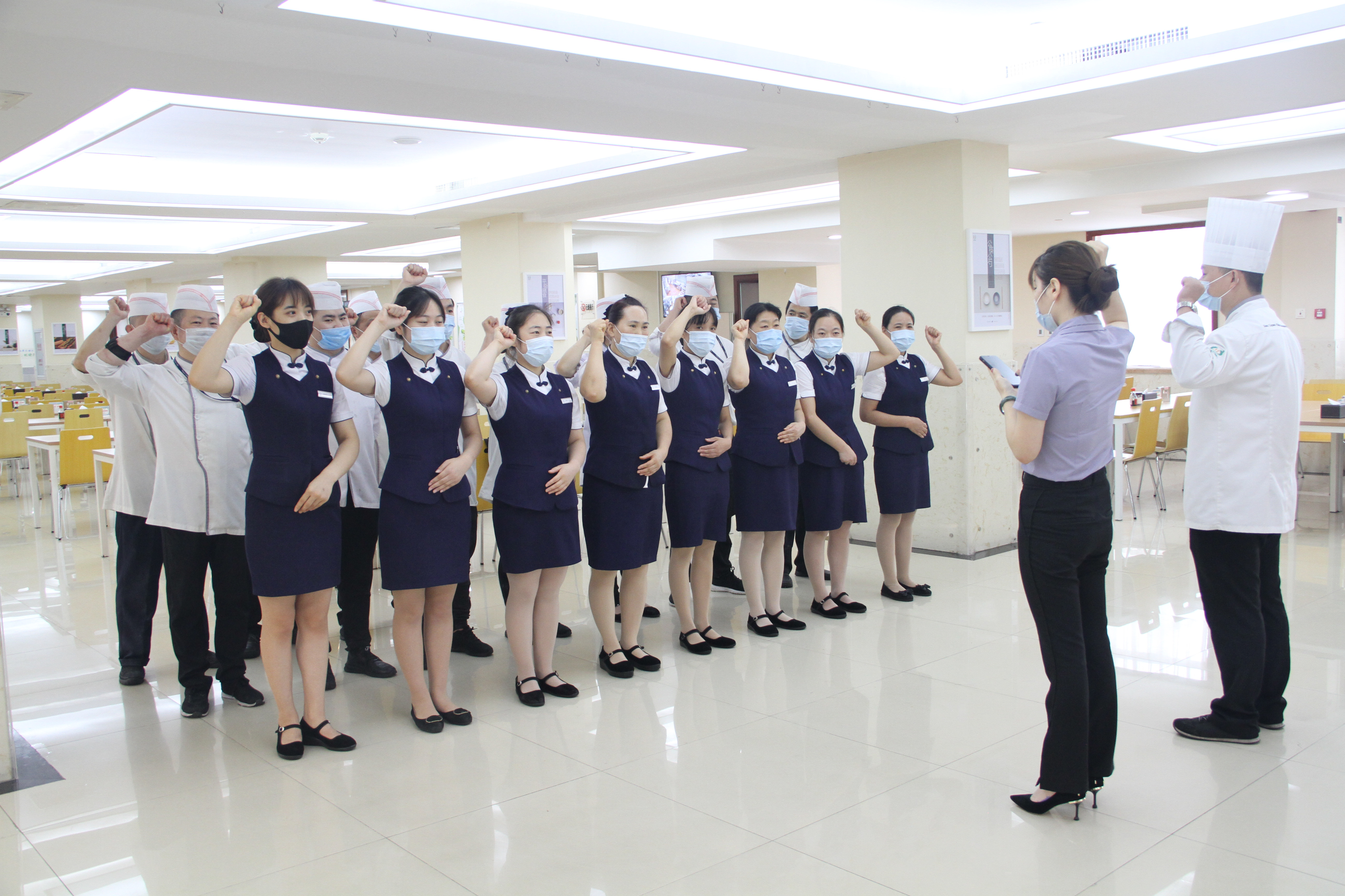 海关总署餐厅员工集体宣誓 团餐托管